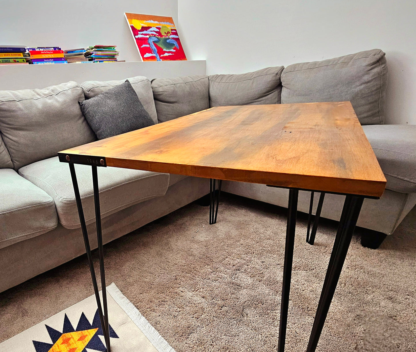 Birch Wood Coffee Table with Hairpin Legs, Rectangular Center Table, Natural Dark Honey with Black Nods